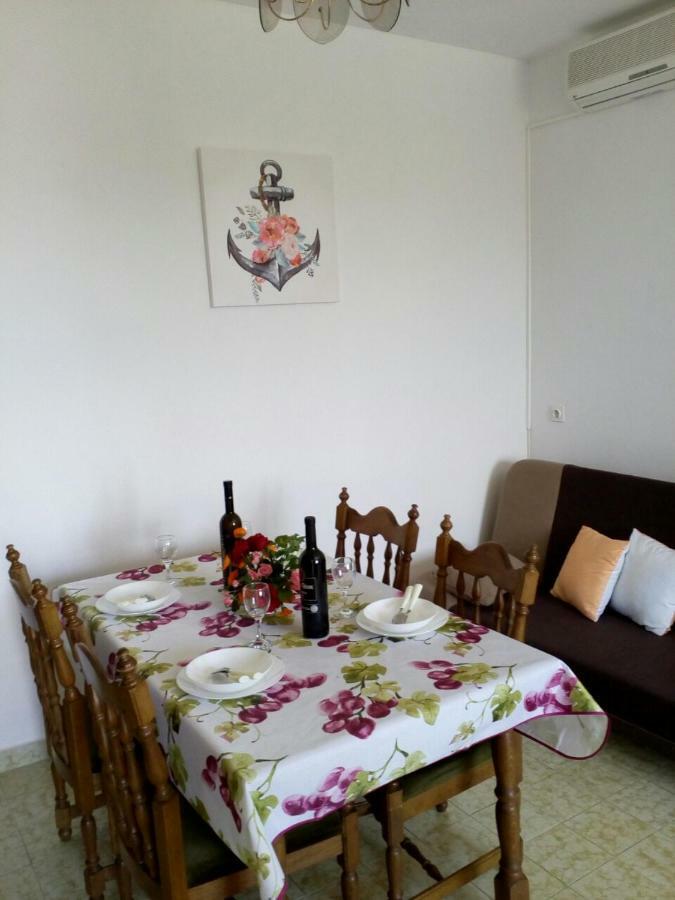 Apartman Knapic Коромачно Екстер'єр фото