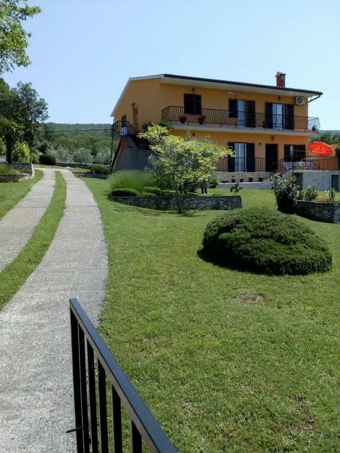 Apartman Knapic Коромачно Екстер'єр фото